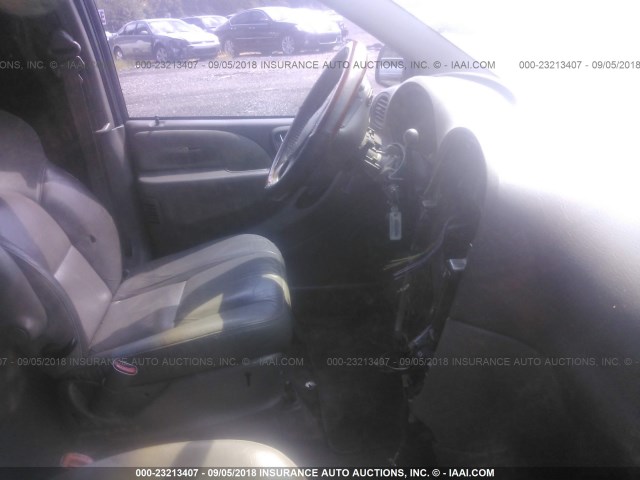 2C8GP64L91R330761 - 2001 CHRYSLER TOWN & COUNTRY LIMITED BLACK photo 5