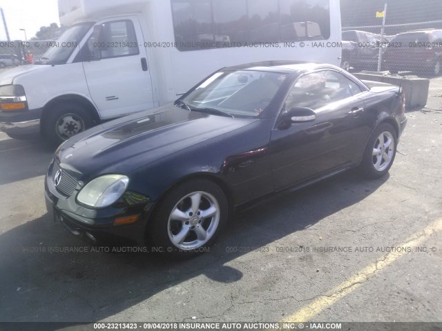 WDBKK65F53F280176 - 2003 MERCEDES-BENZ SLK 320 BLACK photo 2