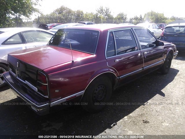 1G3HN54C8K1832642 - 1989 OLDSMOBILE DELTA 88 ROYALE RED photo 4