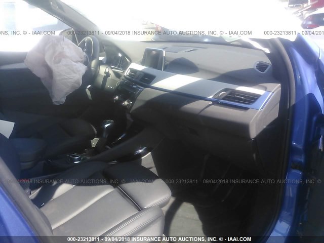 WBXHT3C30G5E53152 - 2016 BMW X1 XDRIVE28I Синий фото 5