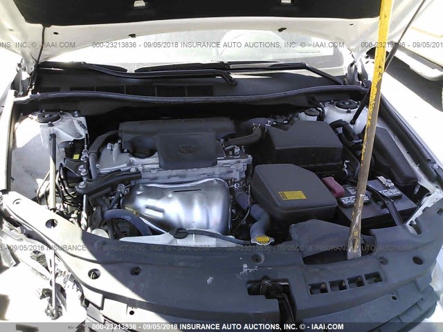 4T1BF1FK0FU912517 - 2015 TOYOTA CAMRY LE/XLE/SE/XSE 白色 照片 10