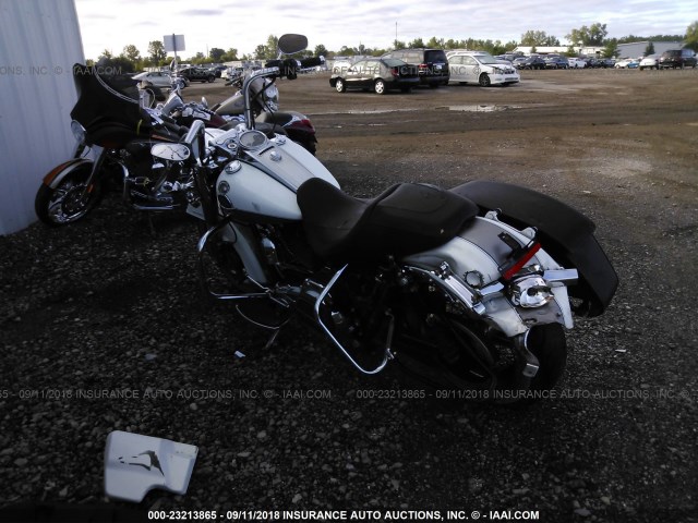 1HD1FR4109Y628048 - 2009 HARLEY-DAVIDSON FLHRC WHITE photo 3