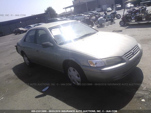 JT2BF22K6V0034638 - 1997 TOYOTA CAMRY LE/XLE GOLD photo 1
