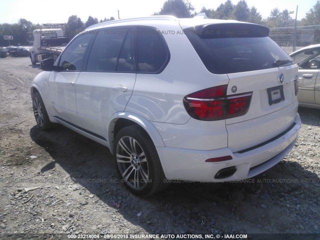 5UXZV4C53D0B16081 - 2013 BMW X5 XDRIVE35I WHITE photo 3