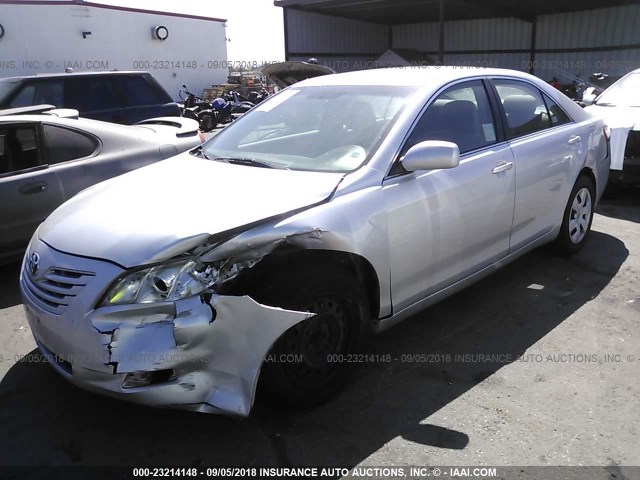 4T4BE46K59R107921 - 2009 TOYOTA CAMRY SE/LE/XLE SILVER photo 2