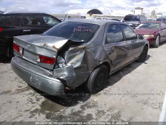 JT2BG22K1Y0509176 - 2000 TOYOTA CAMRY CE/LE/XLE 银色 照片 4