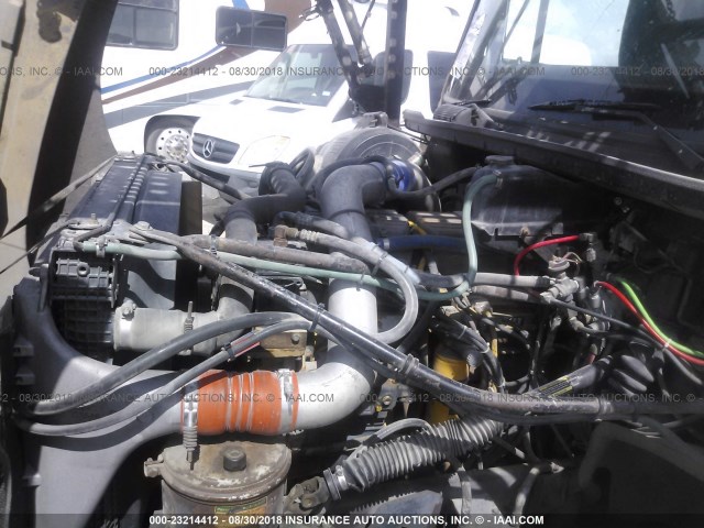 1FVXTWEB5YHG76418 - 2000 FREIGHTLINER MEDIUM CONVENTIONAL FL112 Unknown photo 9