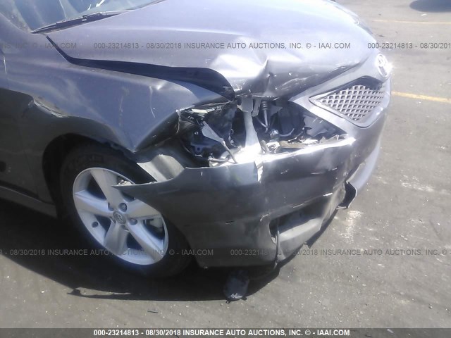 4T1BF3EK8BU202045 - 2011 TOYOTA CAMRY SE/LE/XLE 灰色 照片 6