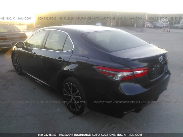 JTNB11HKXJ3030488 - 2018 TOYOTA CAMRY L/LE/XLE/SE/XSE BLACK photo 3