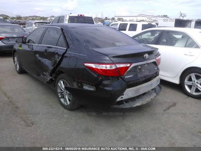 4T1BF1FK4GU150603 - 2016 TOYOTA CAMRY LE/XLE/SE/XSE GREEN photo 3