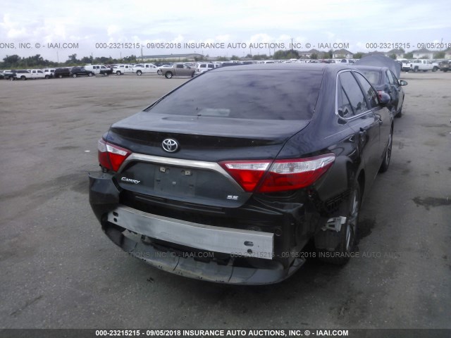 4T1BF1FK4GU150603 - 2016 TOYOTA CAMRY LE/XLE/SE/XSE 绿色 照片 4