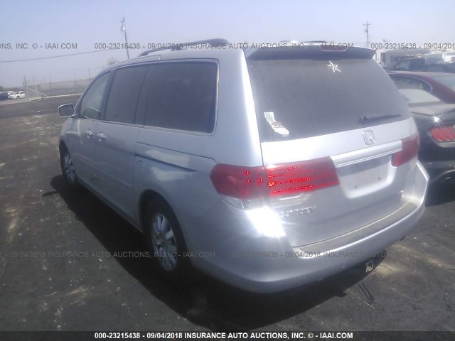 5FNRL3H77AB040127 - 2010 HONDA ODYSSEY EXL SILVER photo 3