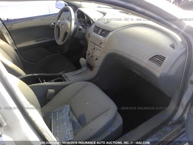 1G1ZH57B08F202553 - 2008 CHEVROLET MALIBU 1LT ვერცხლისფერი ფოტო 5