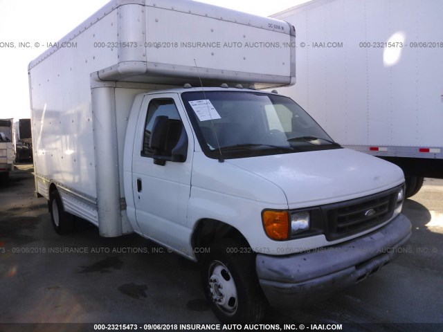 1FDXE45S86DB17470 - 2006 FORD E450 E450 SUPER DUTY CUTWY VAN WHITE photo 1