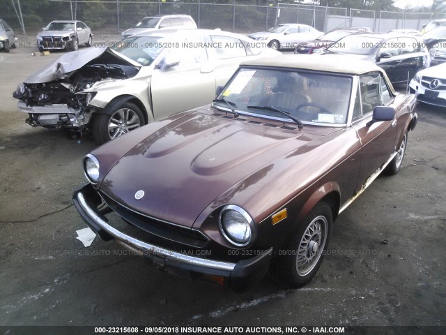 ZFAAS00B6B8180676 - 1981 FIAT 124 SPIDER BROWN photo 2