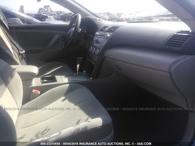 4T1BE46K58U736717 - 2008 TOYOTA CAMRY CE/LE/XLE/SE BLUE photo 5