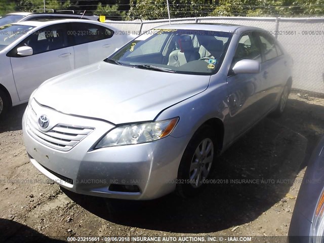 4T1BK46K37U541559 - 2007 TOYOTA CAMRY NEW GENERAT LE/XLE/SE SILVER photo 2