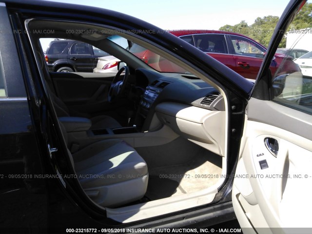 4T1BE46KX9U801482 - 2009 TOYOTA CAMRY SE/LE/XLE BLACK photo 5