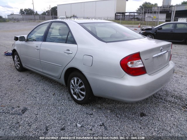4T1BE32K24U935346 - 2004 TOYOTA CAMRY LE/XLE/SE SILVER photo 3