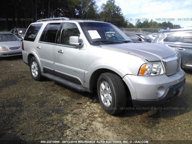 5LMFU27R53LJ17048 - 2003 LINCOLN NAVIGATOR Srebrny zdjęcie 1