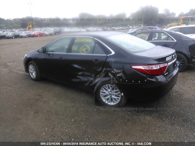 4T4BF1FK6GR561183 - 2016 TOYOTA CAMRY LE/XLE/SE/XSE 黑色 照片 3