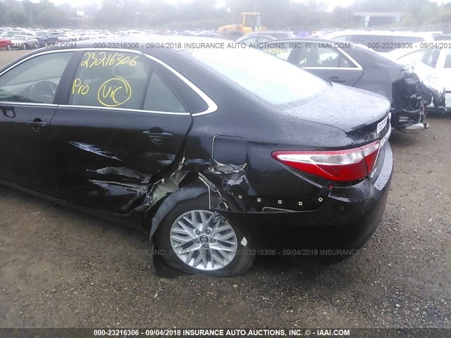 4T4BF1FK6GR561183 - 2016 TOYOTA CAMRY LE/XLE/SE/XSE 黑色 照片 6