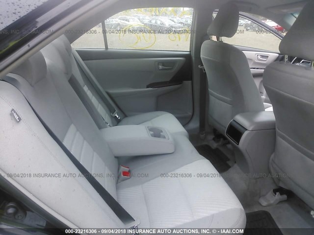 4T4BF1FK6GR561183 - 2016 TOYOTA CAMRY LE/XLE/SE/XSE 黑色 照片 8