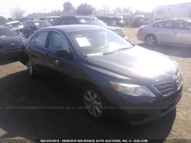 4T1BF3EK7BU172696 - 2011 TOYOTA CAMRY SE/LE/XLE GRAY photo 1