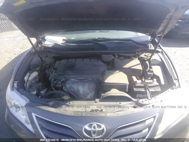 4T1BF3EK7BU172696 - 2011 TOYOTA CAMRY SE/LE/XLE GRAY photo 10