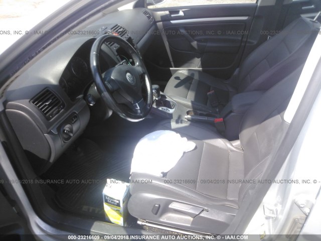 3VWRJ71K48M170008 - 2008 VOLKSWAGEN JETTA WOLFSBURG 银色 照片 5