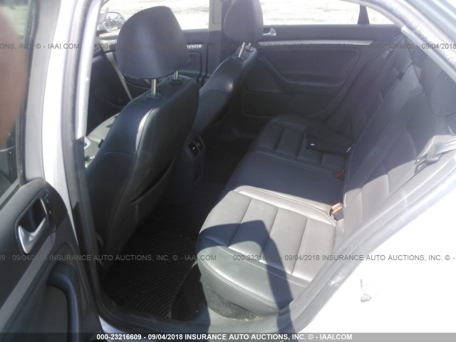 3VWRJ71K48M170008 - 2008 VOLKSWAGEN JETTA WOLFSBURG 银色 照片 8