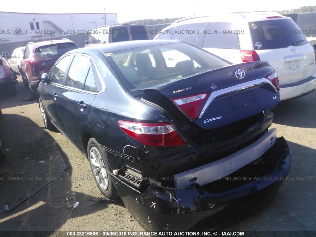 4T4BF1FKXFR457391 - 2015 TOYOTA CAMRY LE/XLE/SE/XSE 黑色 照片 3