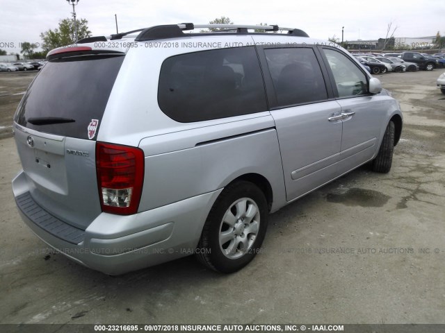 KNDMC233976026033 - 2007 HYUNDAI ENTOURAGE GLS/SE/LIMITED SILVER photo 4