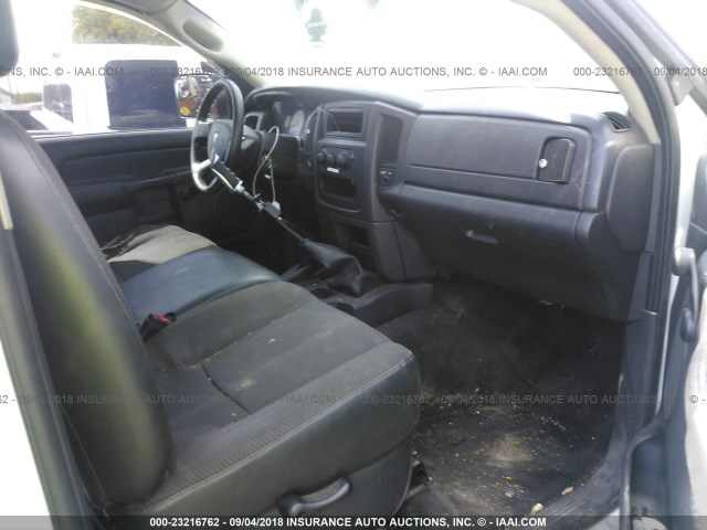 3D7KS26CX5G701511 - 2005 DODGE RAM 2500 ST/SLT 白色 照片 5