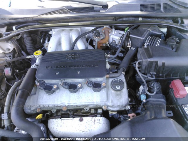 JTDBF32K120082122 - 2002 TOYOTA CAMRY LE/XLE/SE Алтын фото 10