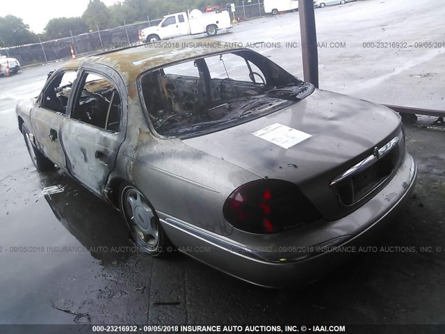 1LNHM97V61Y654318 - 2001 LINCOLN CONTINENTAL  棕色 照片 3