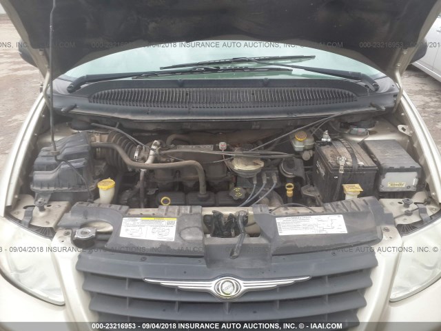 1C4GP45R95B253449 - 2005 CHRYSLER TOWN & COUNTRY  GOLD photo 10