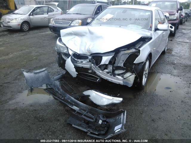 WBANV13549C151050 - 2009 BMW 528 XI SILVER photo 6