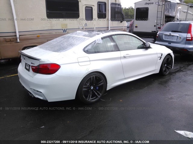 WBS3R9C56HK710026 - 2017 BMW M4 WHITE photo 4