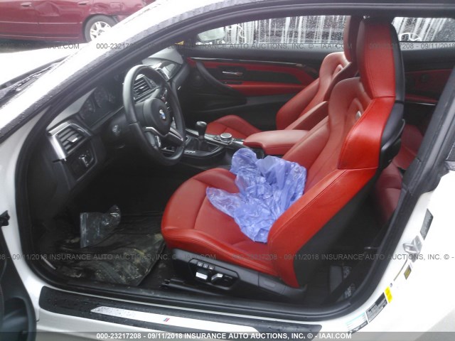 WBS3R9C56HK710026 - 2017 BMW M4 WHITE photo 5