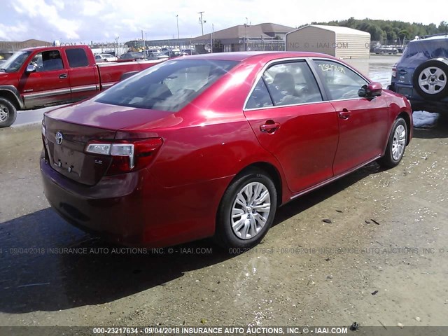 4T4BF1FK2ER371684 - 2014 TOYOTA CAMRY L/SE/LE/XLE RED photo 4