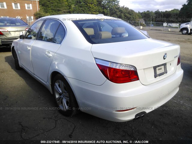 WBANV1C58AC159852 - 2010 BMW 528 XI WHITE photo 3