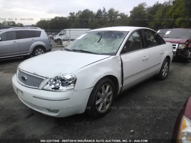 1FAFP25145G204517 - 2005 FORD FIVE HUNDRED LIMITED WHITE photo 2