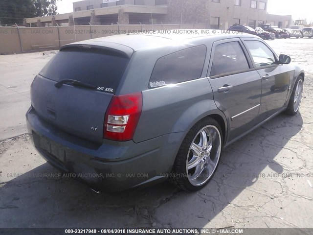 2D8GV58255H618356 - 2005 DODGE MAGNUM R/T GRAY photo 4