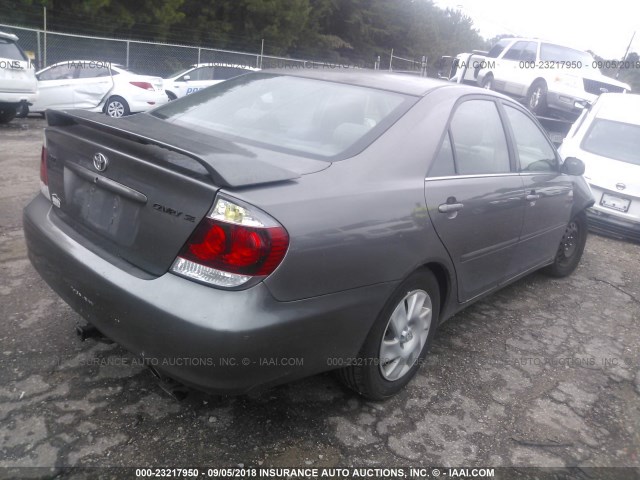 4T1BE32K25U532534 - 2005 TOYOTA CAMRY LE/XLE/SE Сұр фото 4