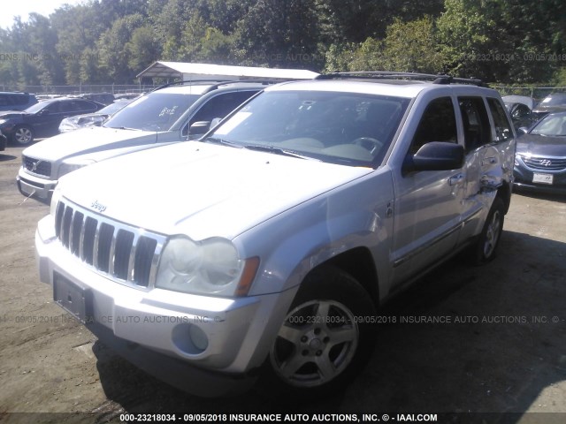 1J8HR58N17C537208 - 2007 JEEP GRAND CHEROKEE LIMITED SILVER photo 2