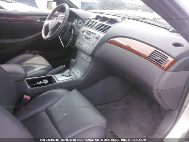 4T1FA38P96U102307 - 2006 TOYOTA CAMRY SOLARA SE/SLE Gümüş foto 5