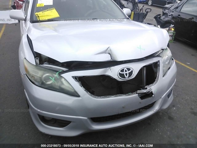 4T1BF3EK6BU214548 - 2011 TOYOTA CAMRY SE/LE/XLE ვერცხლისფერი ფოტო 6