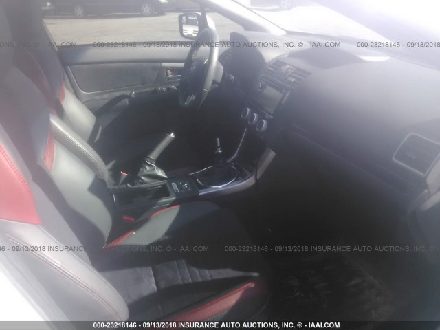 JF1VA2P69F9812707 - 2015 SUBARU WRX STI WHITE photo 5