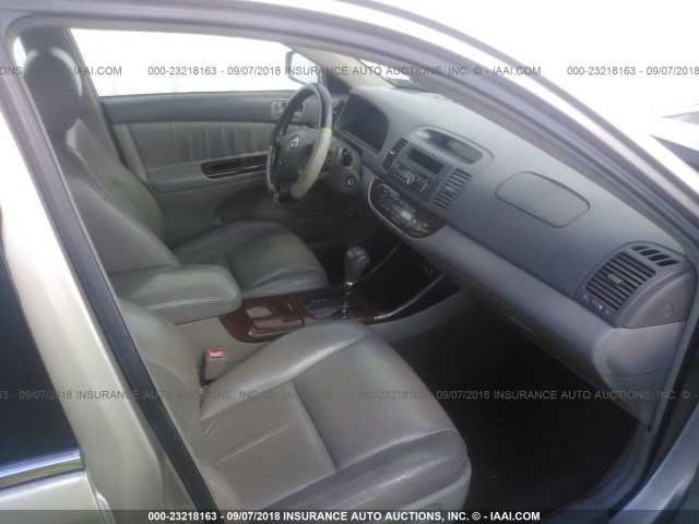 4T1BE32K64U821625 - 2004 TOYOTA CAMRY LE/XLE/SE Алтын фото 5